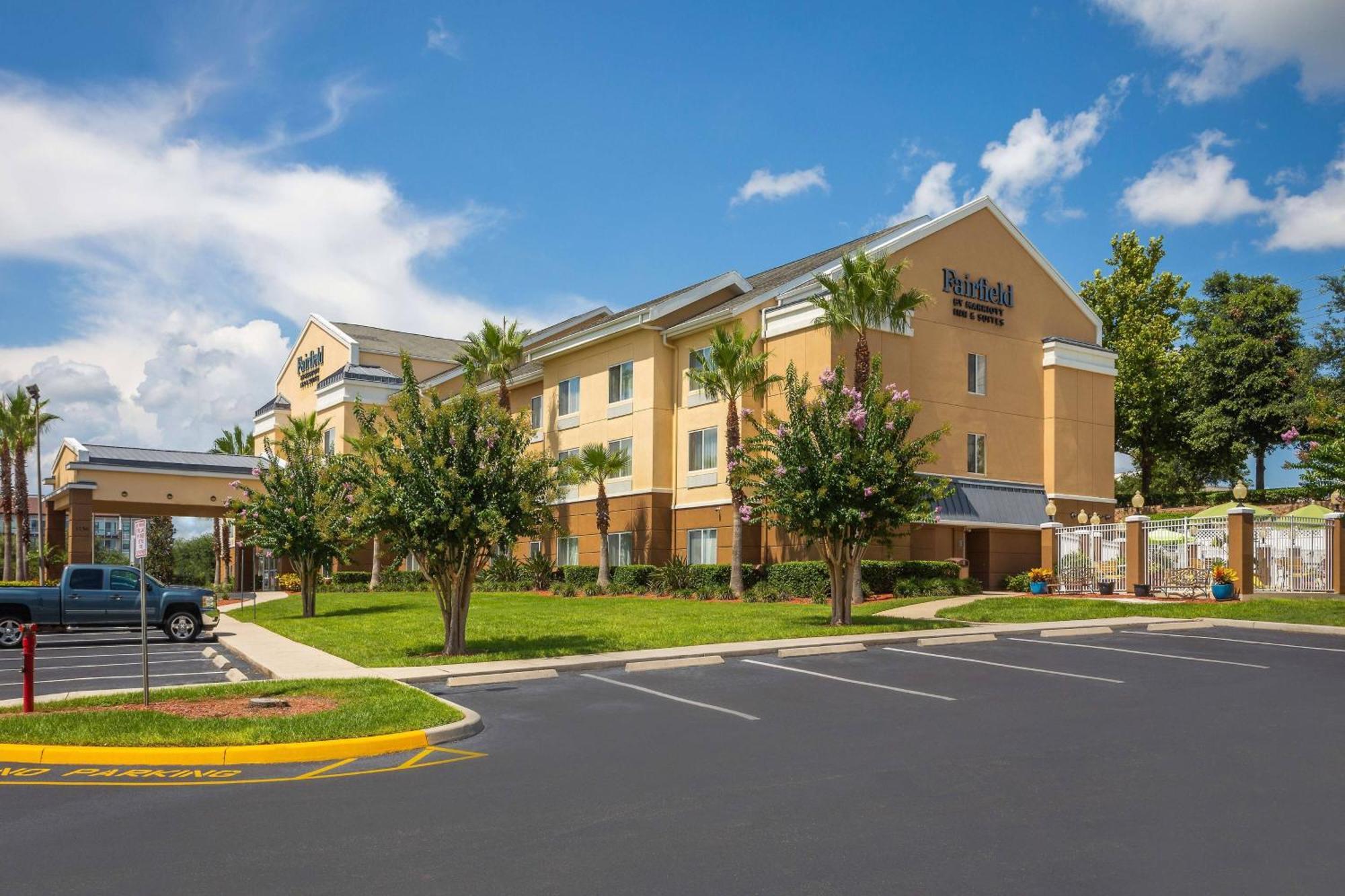 Fairfield Inn & Suites By Marriott Clermont Buitenkant foto